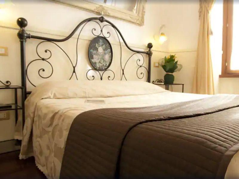 Le Suite Di Via Ottaviano - Suite In Rome B&B Dış mekan fotoğraf