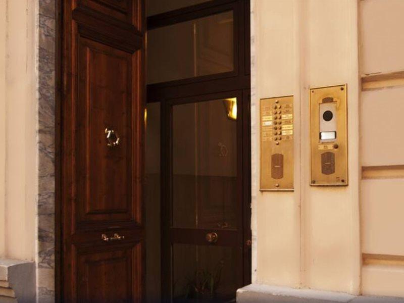 Le Suite Di Via Ottaviano - Suite In Rome B&B Dış mekan fotoğraf