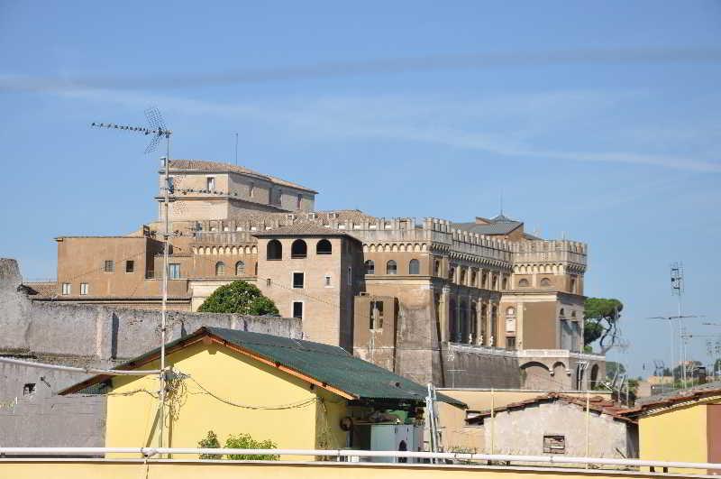 Le Suite Di Via Ottaviano - Suite In Rome B&B Dış mekan fotoğraf