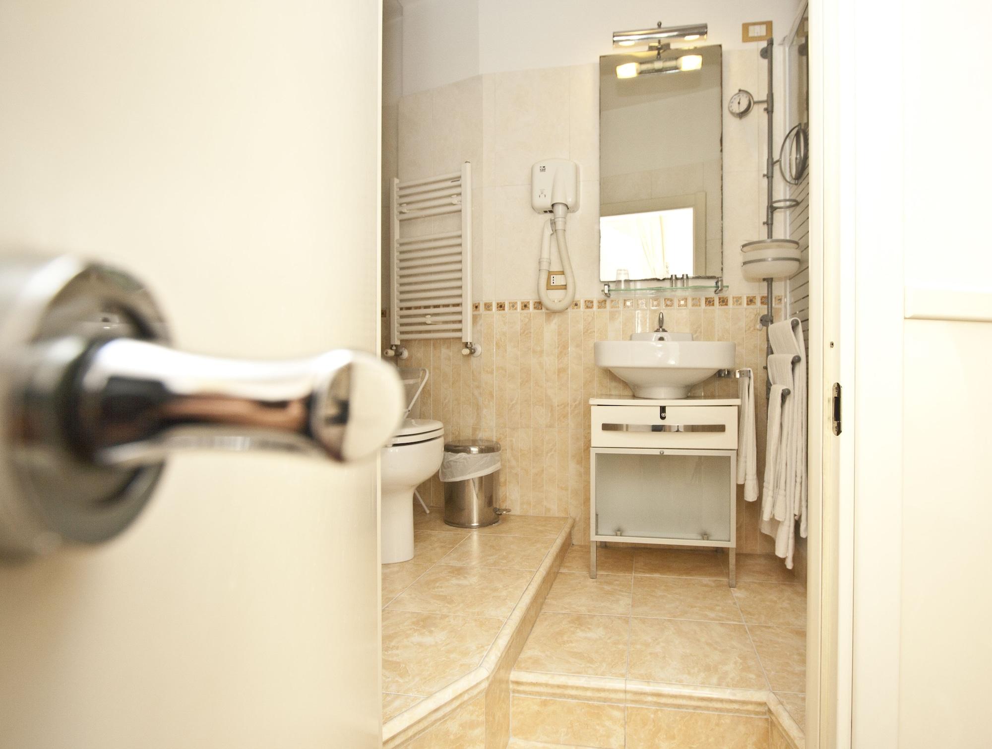 Le Suite Di Via Ottaviano - Suite In Rome B&B Dış mekan fotoğraf
