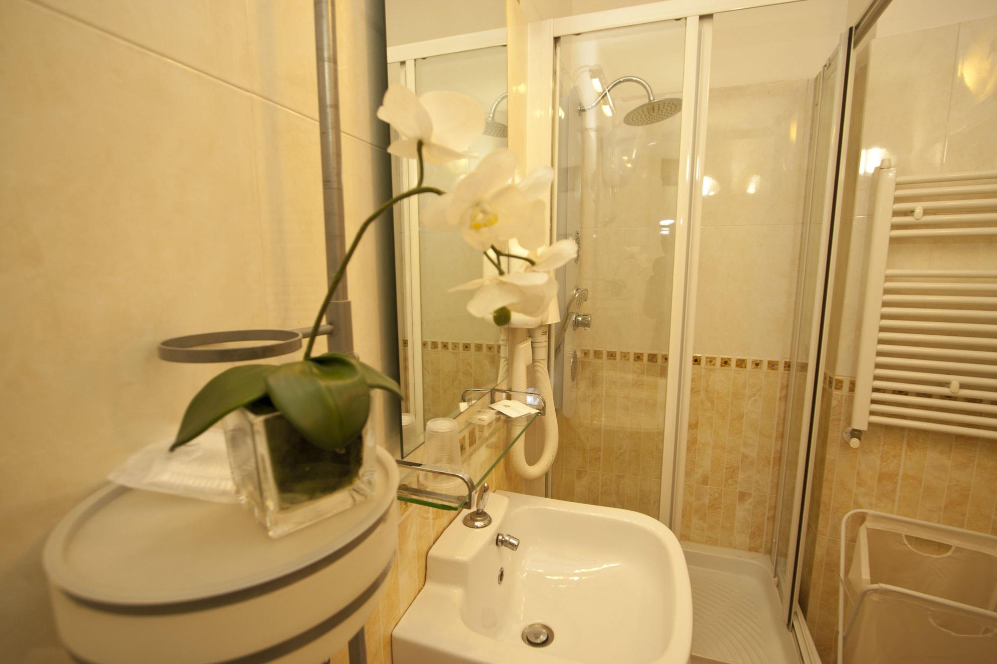 Le Suite Di Via Ottaviano - Suite In Rome B&B Dış mekan fotoğraf