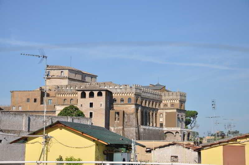 Le Suite Di Via Ottaviano - Suite In Rome B&B Dış mekan fotoğraf