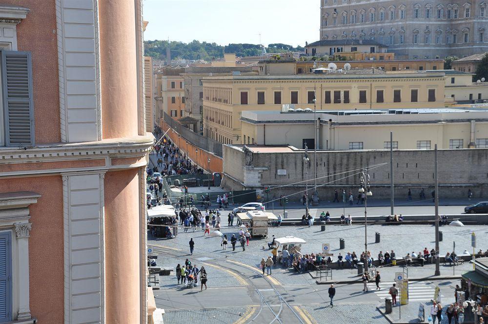 Le Suite Di Via Ottaviano - Suite In Rome B&B Dış mekan fotoğraf