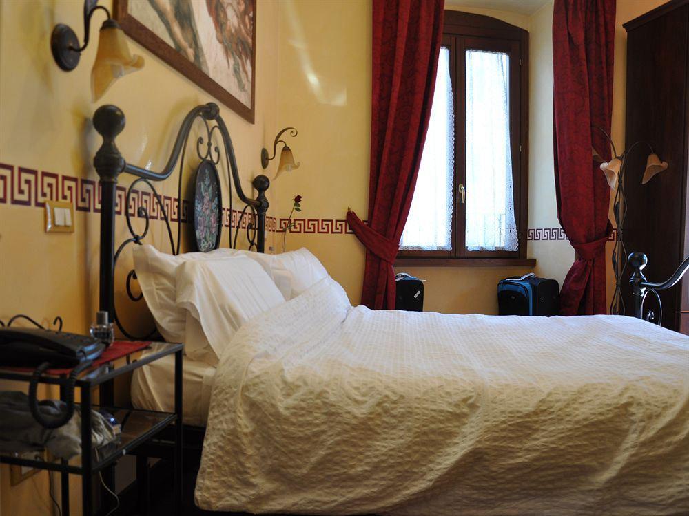 Le Suite Di Via Ottaviano - Suite In Rome B&B Dış mekan fotoğraf